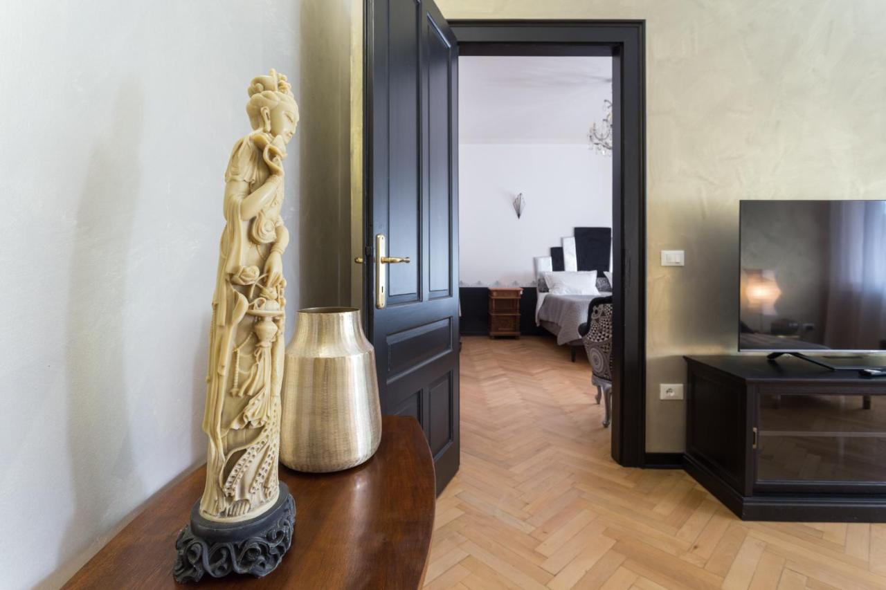Apartamento La Casa Di Gatsby Lusso In Pieno Centro Con Parcheggio Gorizia Exterior foto